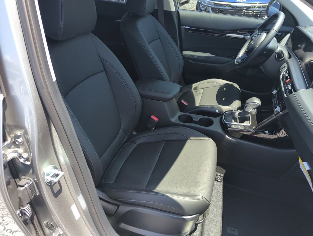 New 2026 Steel Gray Kia EX image 35