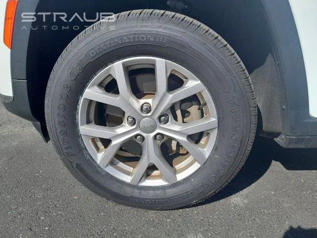Used 2021 Bright White Clearcoat Jeep Limited image 9