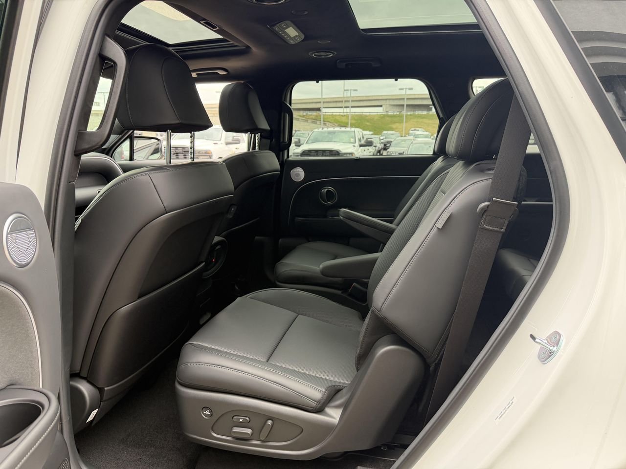 New 2026 Creamy White Pearl Hyundai Calligraphy AWD image 25