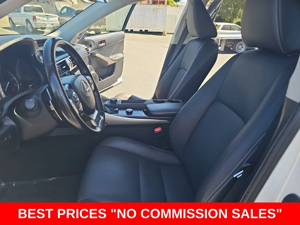 Used 2020 White Lexus 300 image 14