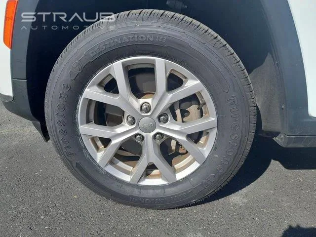 Used 2021 Bright White Clearcoat Jeep Limited image 9