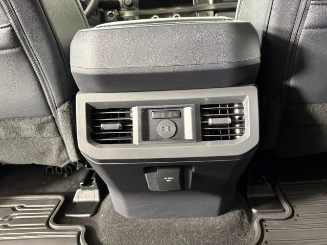 New 2026 Star White Metallic Tri-Coat Ford Lariat image 13