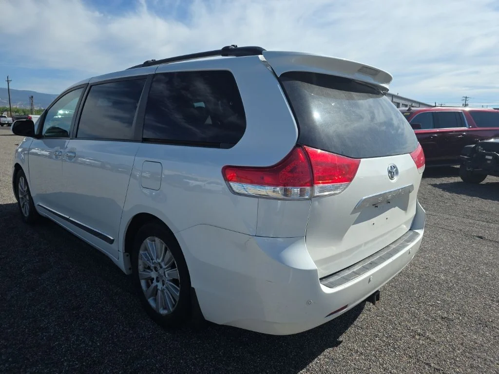 Used 2012 Blizzard Pearl Toyota Limited image 7