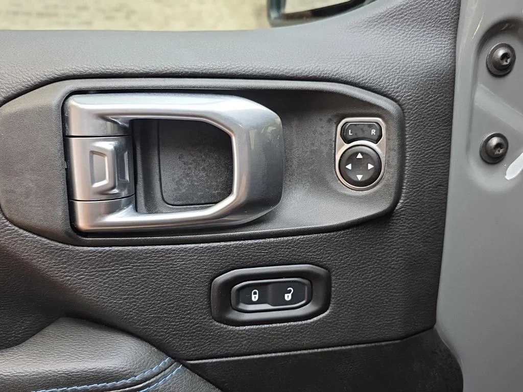 Used 2022 Sting-Gray Clearcoat Jeep Unlimited Rubicon 4xe image 23