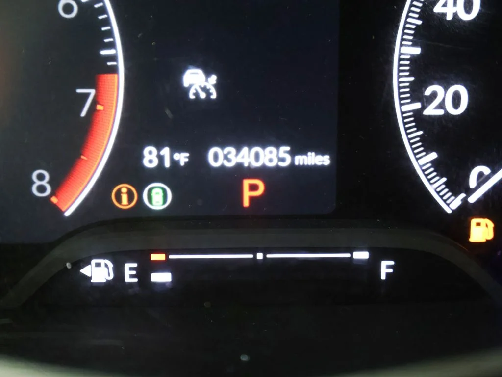 Used 2023 White Honda LX image 33