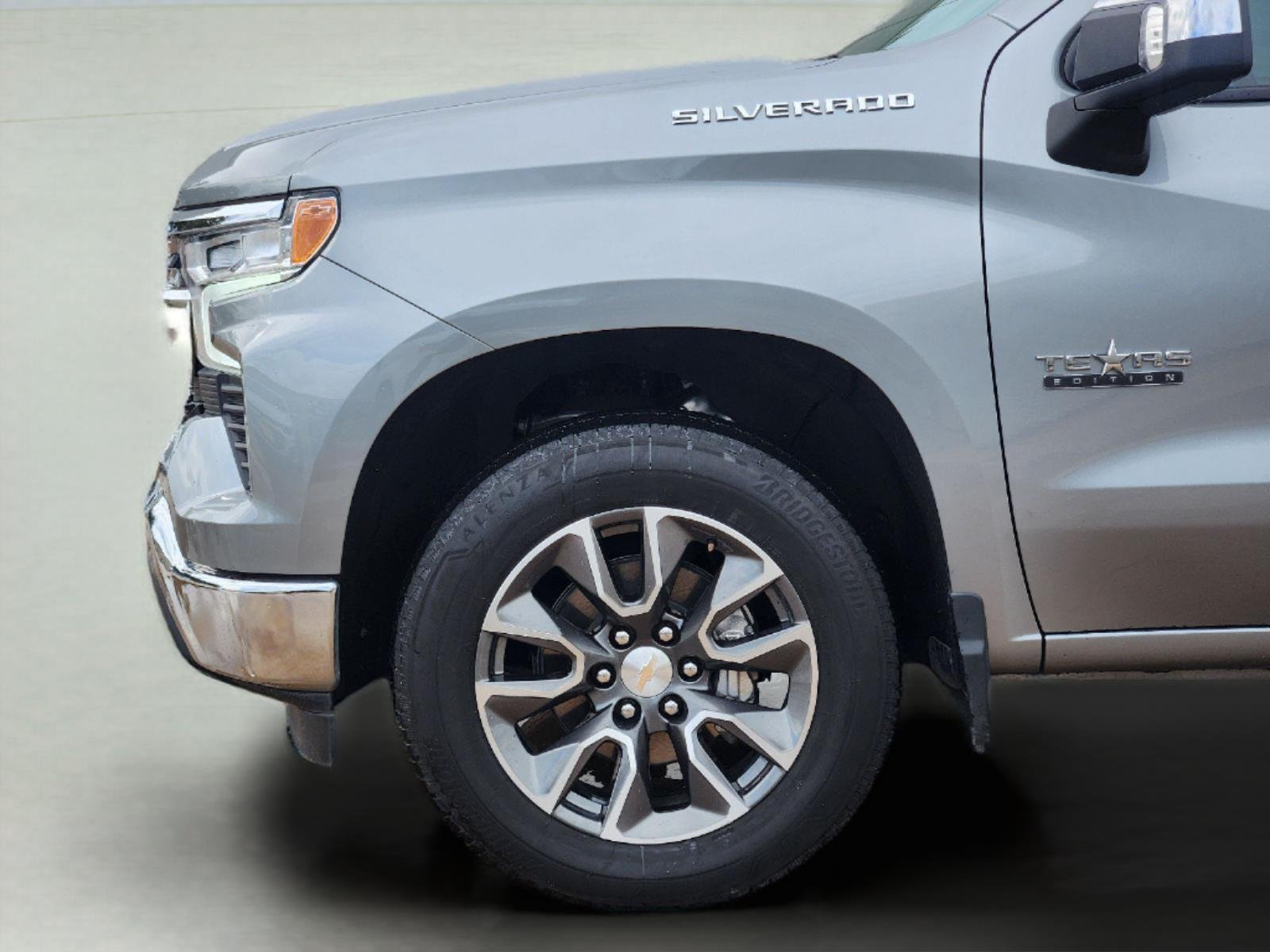 2023 Chevrolet Silverado 1500 photo 9 of 33