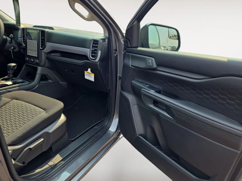 New 2026 CARBONIZED GRAY METALLIC Ford XL image 9