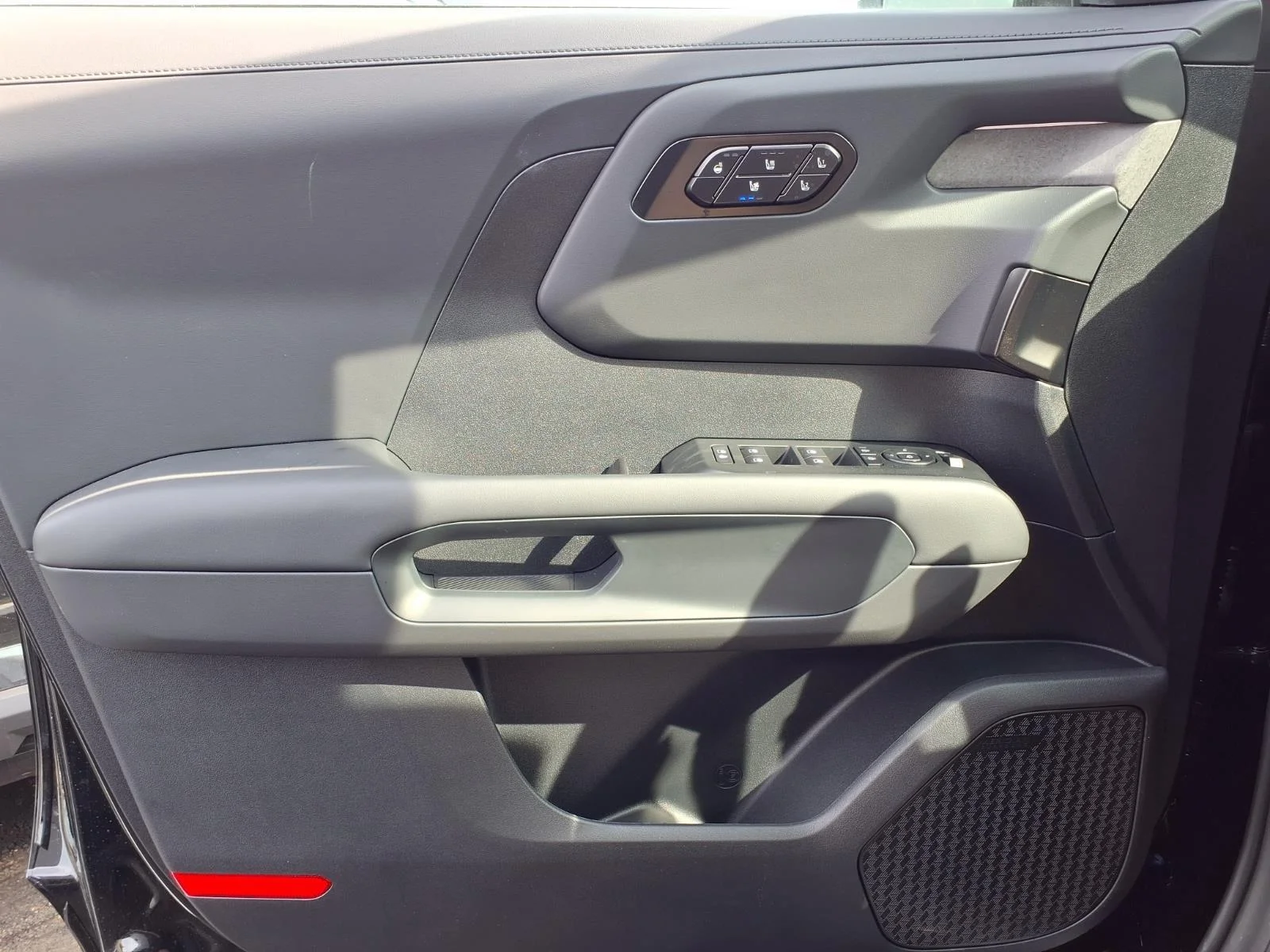 New 2027 Ebony Black Kia X-Line SX image 10