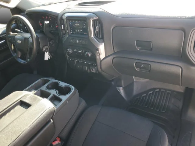 Used 2022 Summit White Chevrolet WT image 25