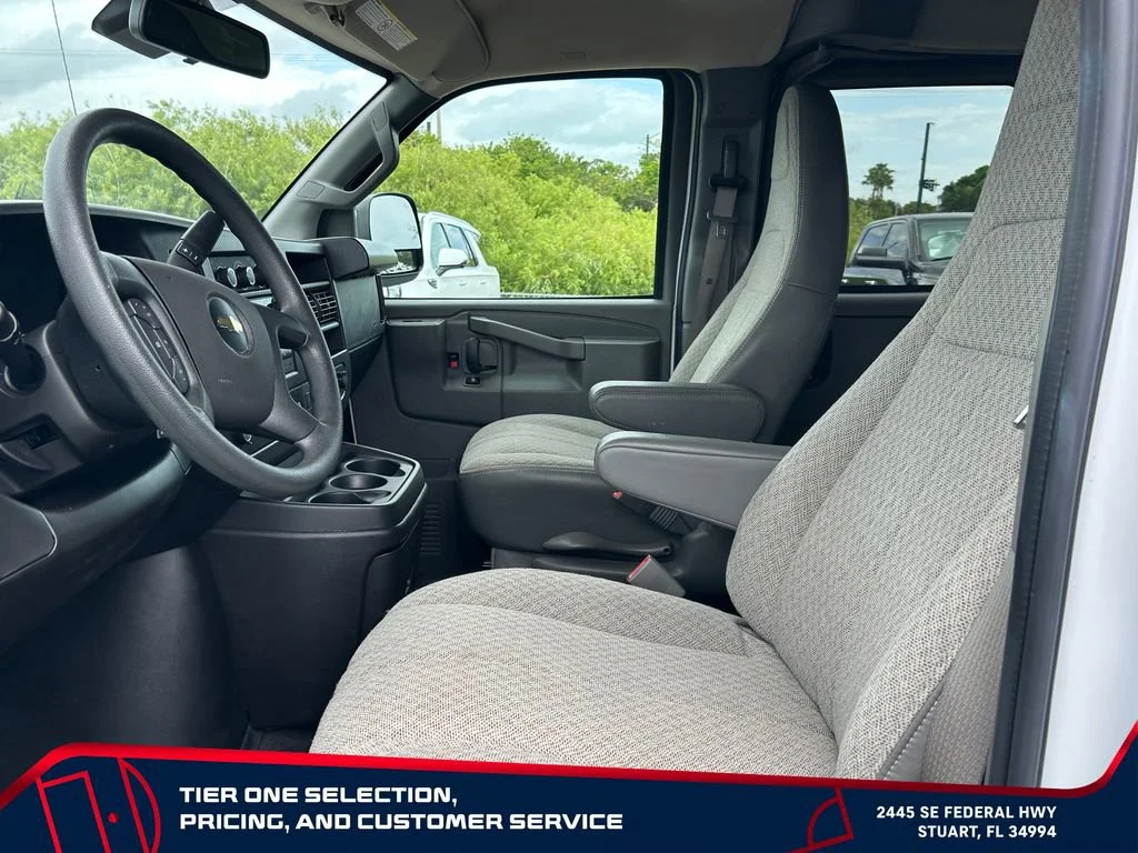 Used 2024 Summit White Chevrolet 1LT image 11