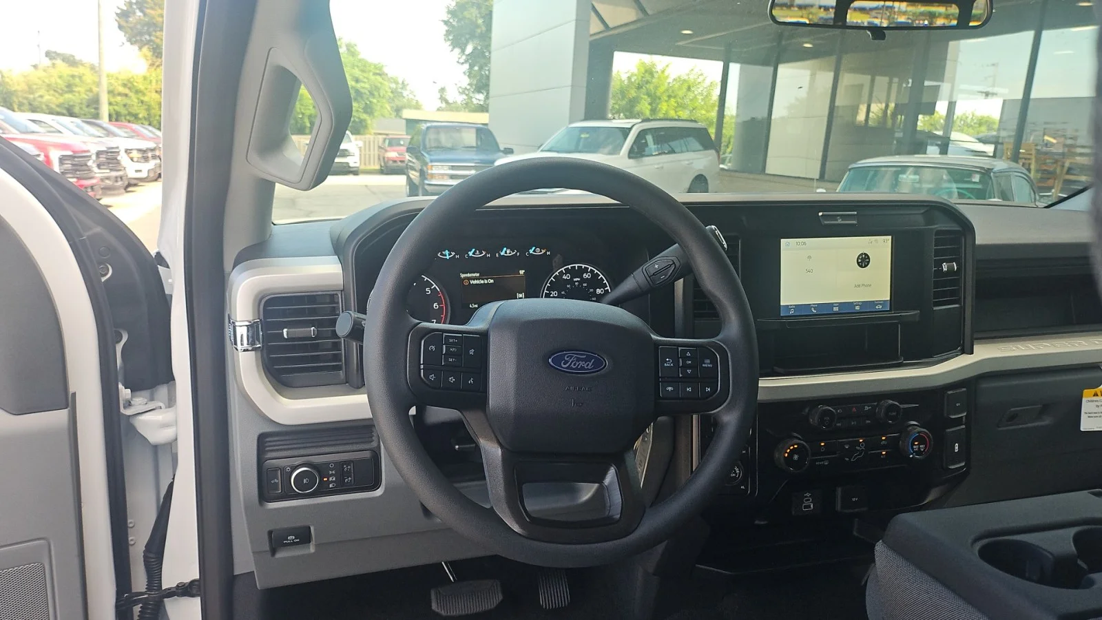 New 2027 Oxford White Ford XL 4WD image 15