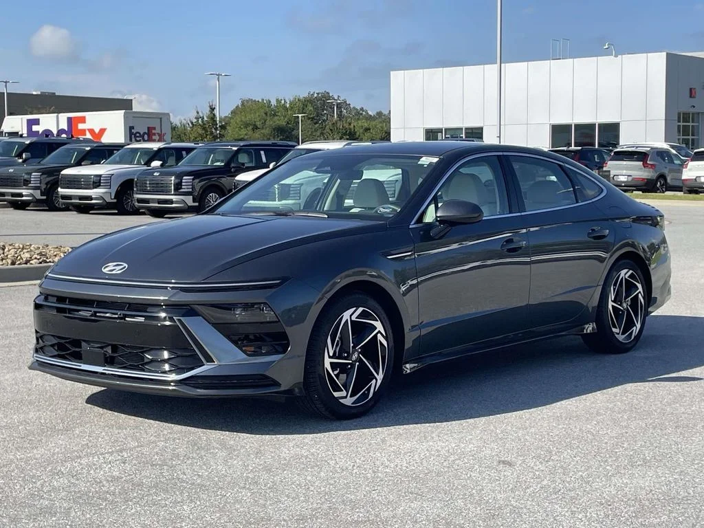 Used 2026 Portofino Gray Hyundai SEL Sport image 25