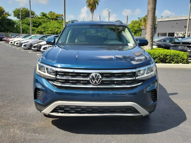Used 2021 Blue Volkswagen 2.0T SE image 2