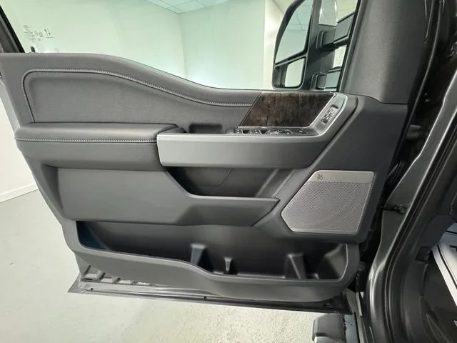 New 2026 Carbonized Gray Metallic Ford F-350® Lariat® image 13