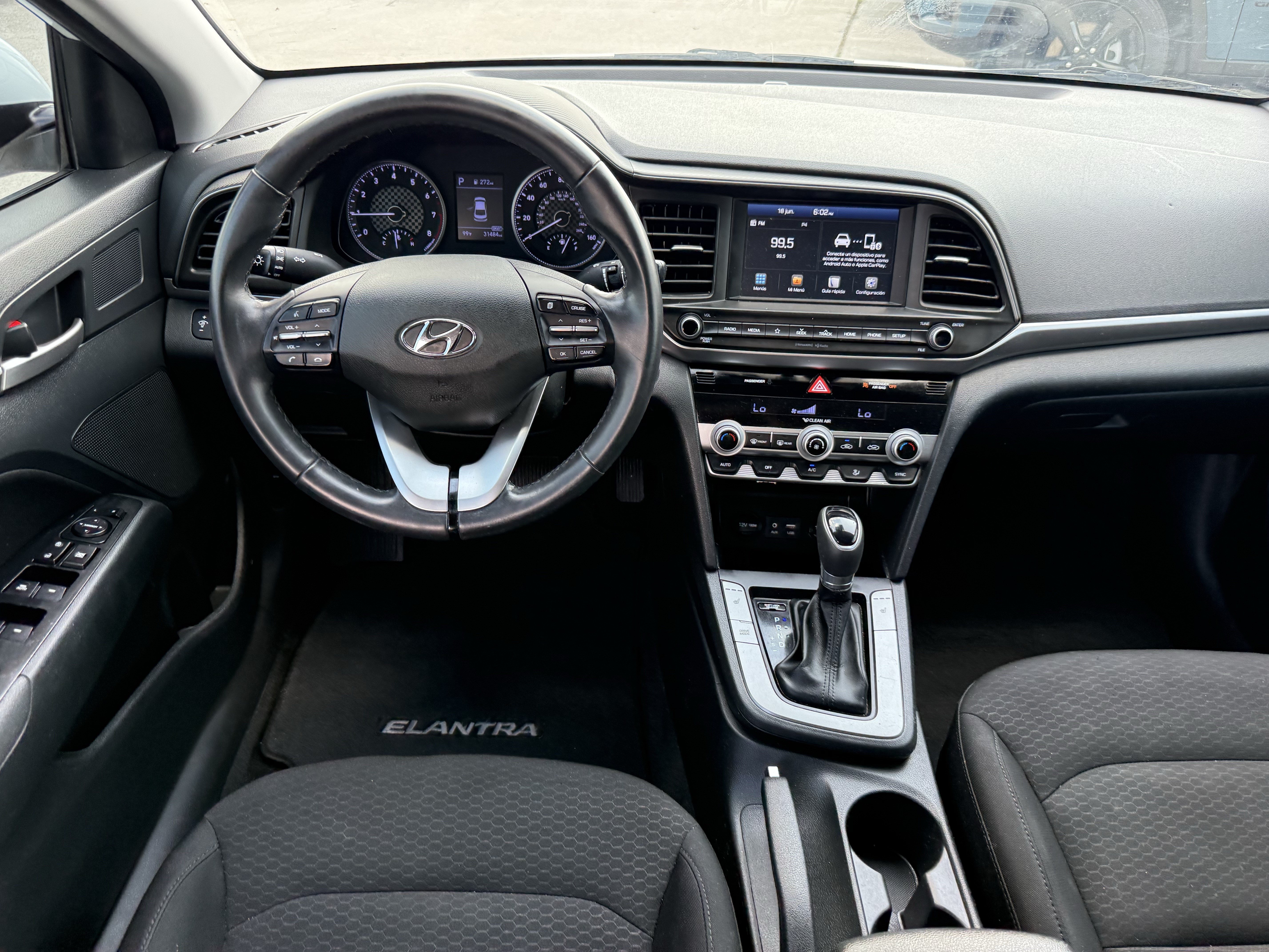 Used 2020 Quartz White Pearl Hyundai Value Edition image 14