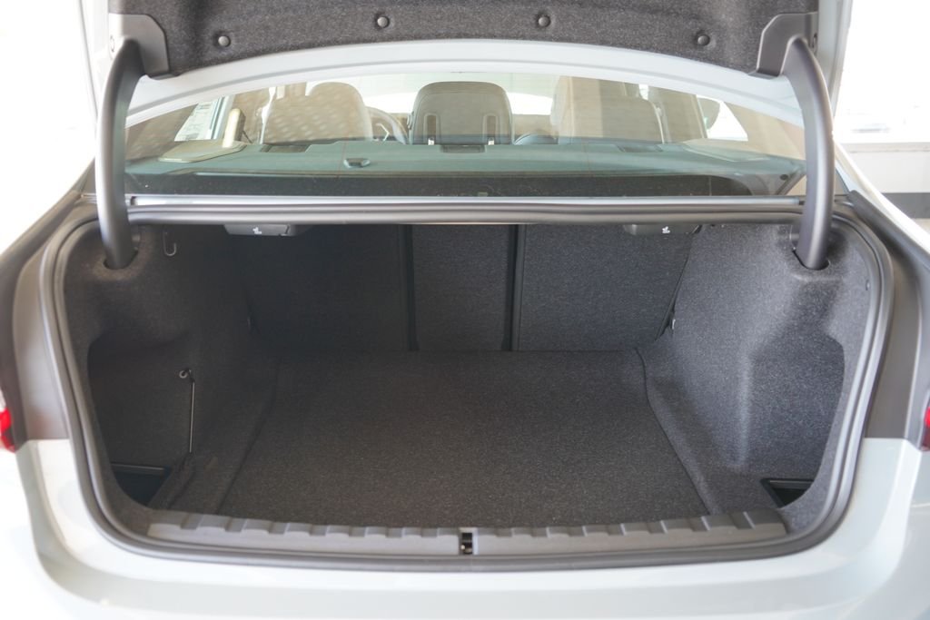 New 2026 Brooklyn Grey Metallic BMW 330i image 20