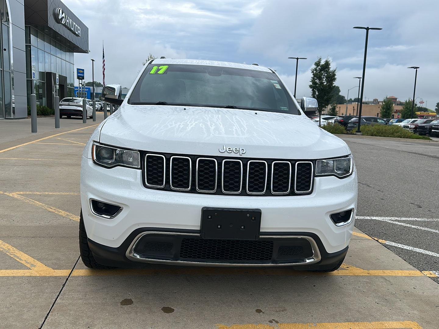 Used 2017 Bright White Clearcoat Jeep Limited image 5