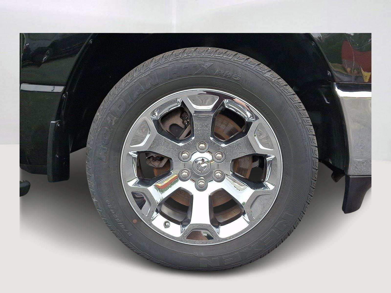 Used 2023 Diamond Black Crystal Pearlcoat Ram Big Horn image 9