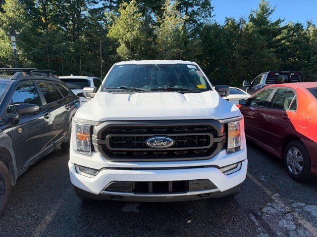 Used 2023 Oxford White Ford XLT image 2