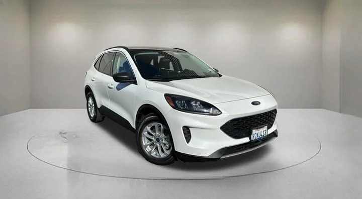 2022 Ford Escape SE Sport Hybrid FWD's photo