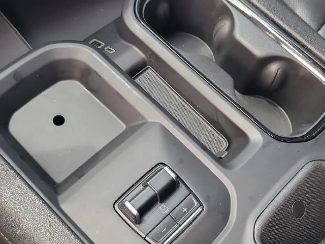 Used 2024 Silver GMC AT4 image 29