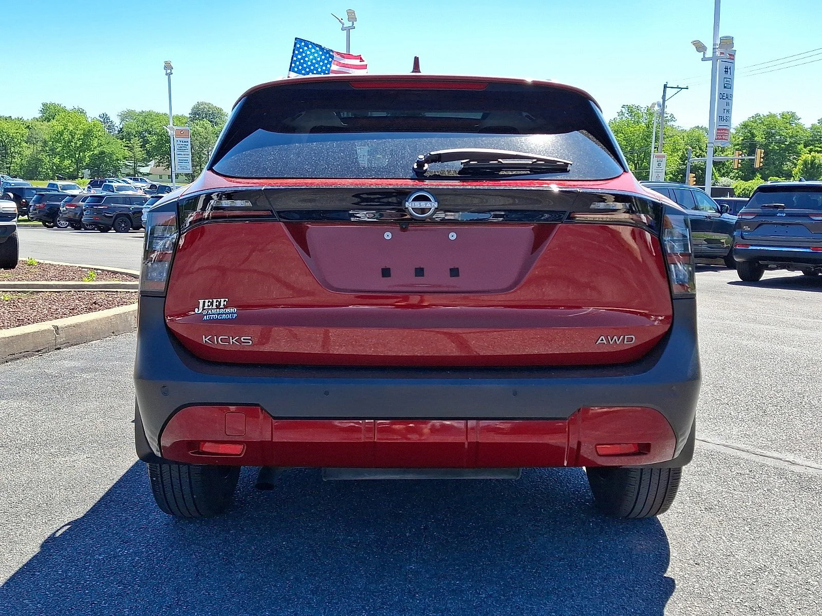 Used 2025 Scarlet Ember Tintcoat Nissan SV image 6
