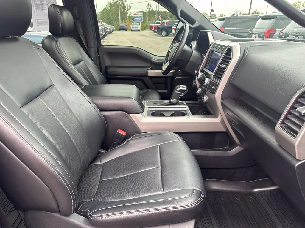 Certified Used 2020 Magnetic Metallic Ford Lariat image 37