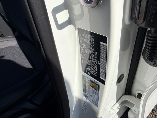 New 2026 Snow White Pearl Kia S image 15