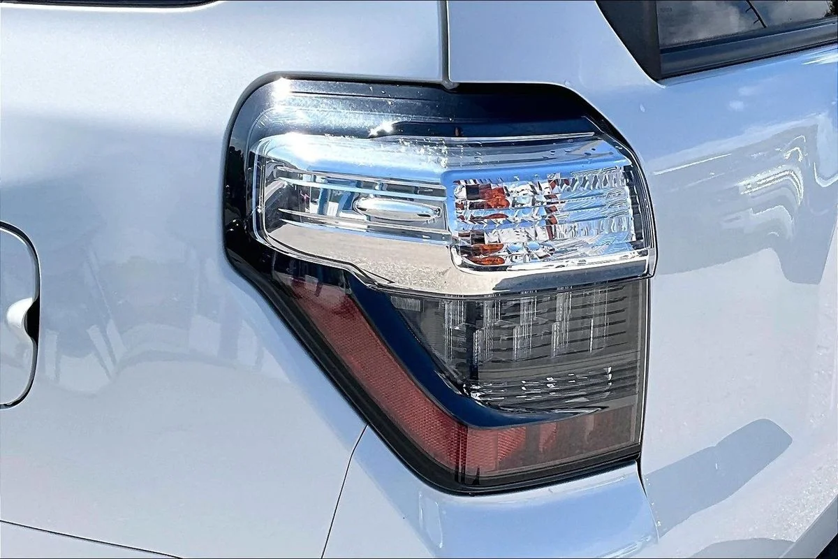 Used 2019  Toyota Limited Nightshade image 23