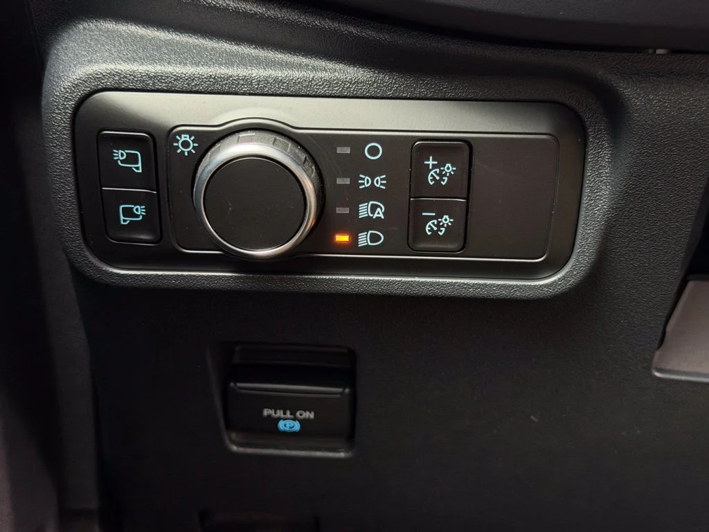 Used 2025 Blue Ford Badlands image 32