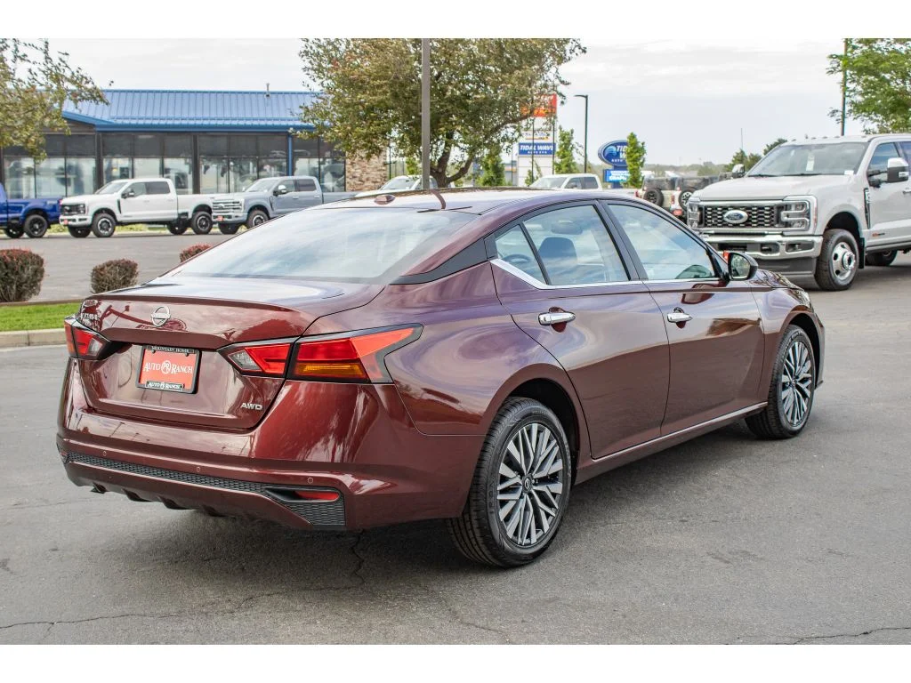Used 2025 Garnet Pearl Metallic Nissan SV image 8