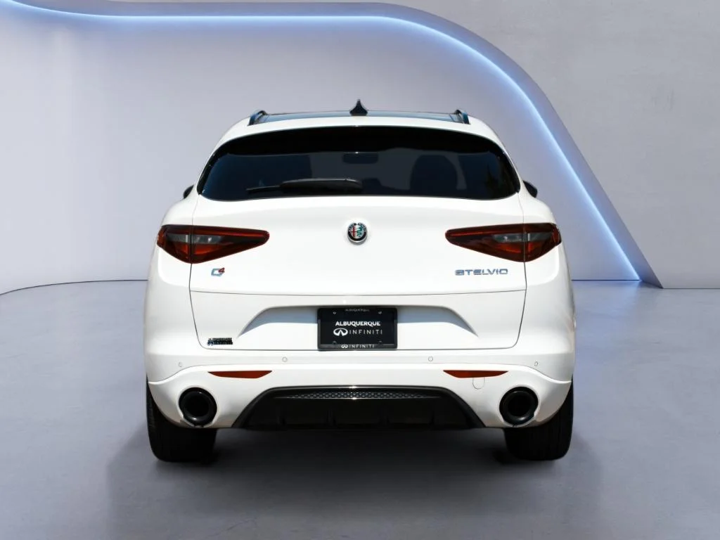 Used 2023 Alfa White Alfa Romeo Veloce image 6