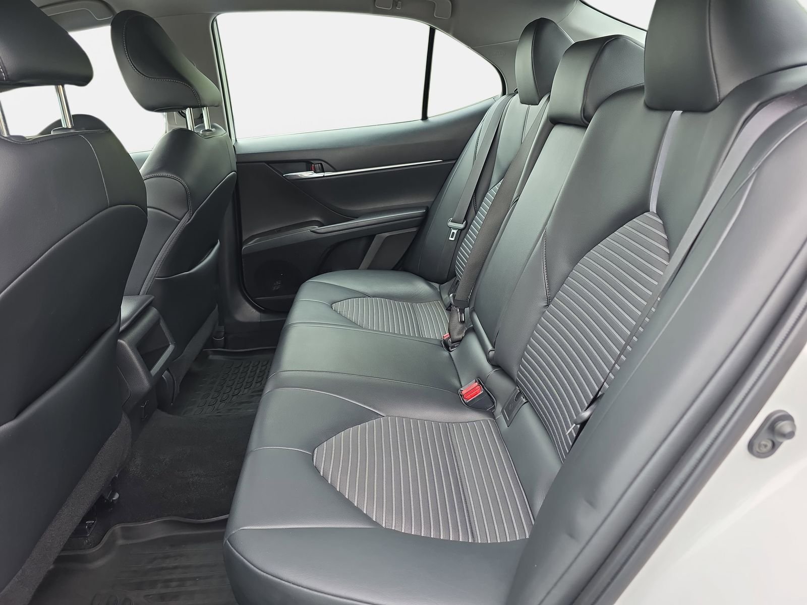 Used 2023 White Toyota SE image 13