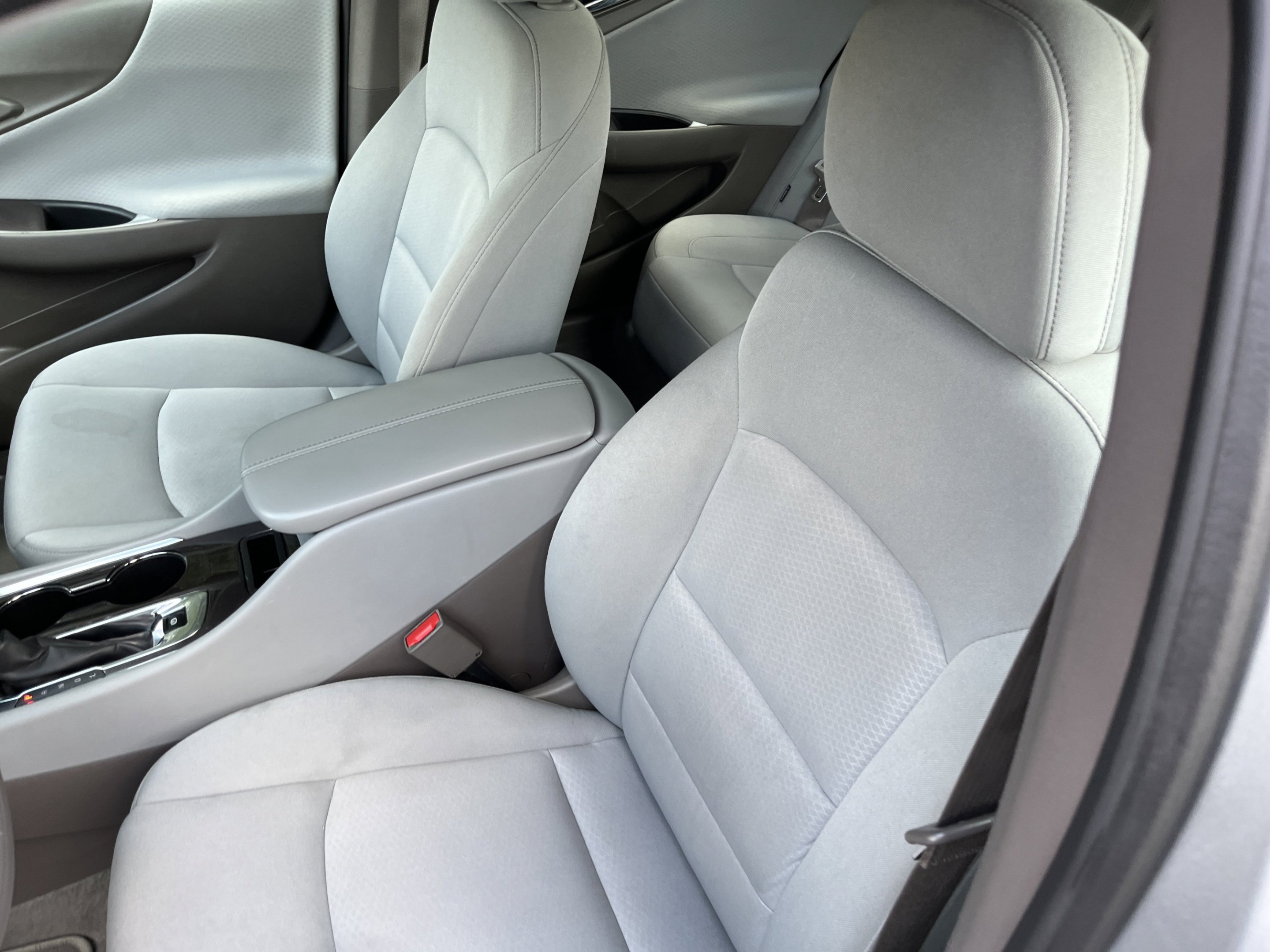 Used 2025 Sterling Gray Metallic Chevrolet  image 11