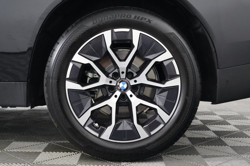Certified Used 2026 Black Sapphire Metallic BMW 30 xDrive image 16