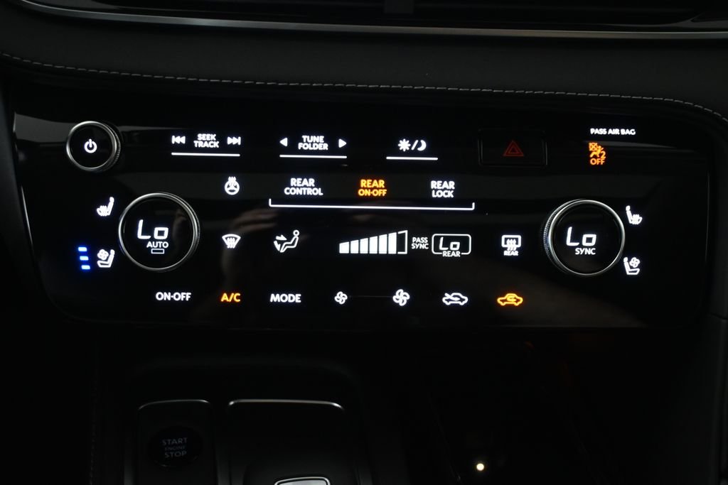 New 2027 RADIANT WHITE INFINITI Luxe AWD image 20