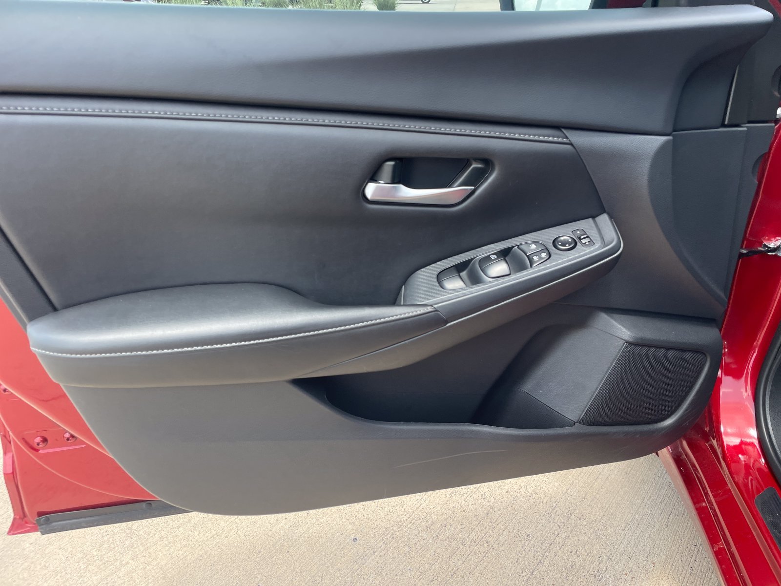 Used 2025 Red Nissan SV image 21
