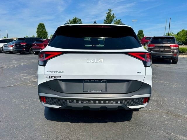 Used 2024 White Kia X-Line image 4