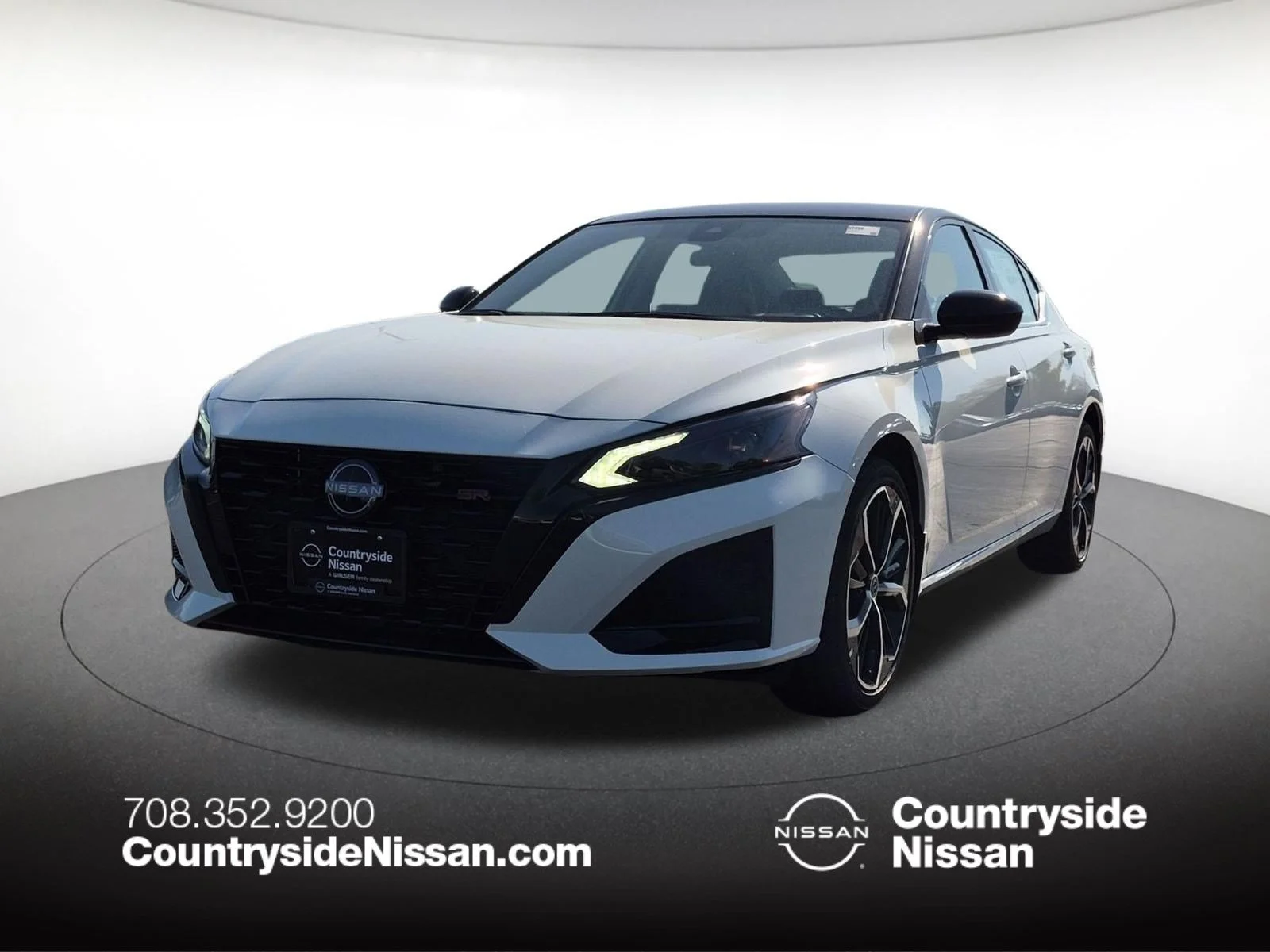 New 2026 Pearl White TriCoat / Super Black Two-tone Nissan SR image 1