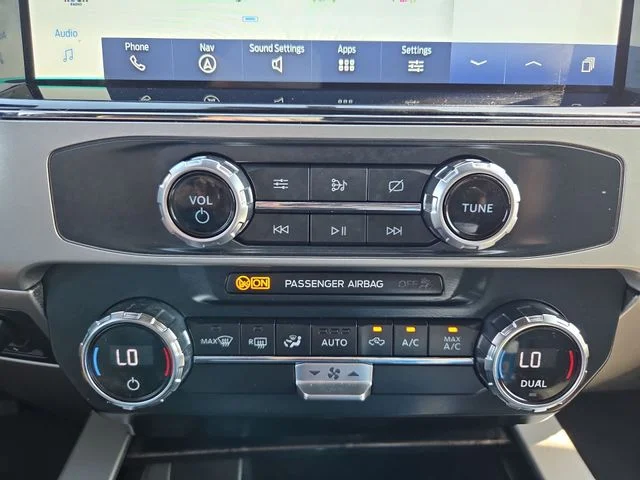 Used 2022 White Ford Lariat TREMOR image 18