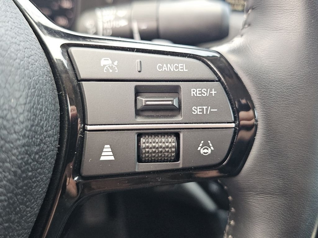 Certified Used 2025 White Honda Touring image 19