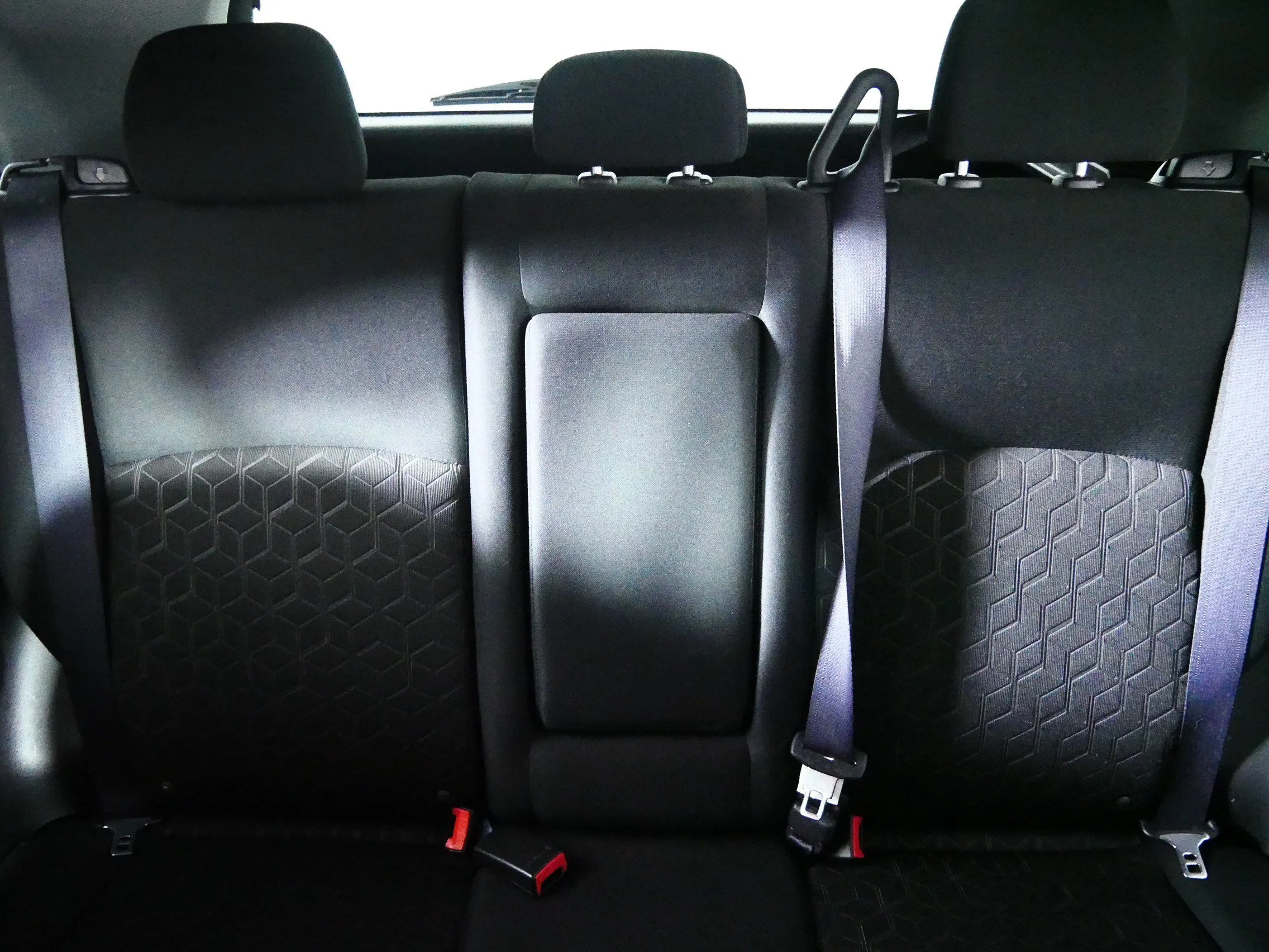 Used 2025 Mercury Gray Metallic Mitsubishi ES image 13