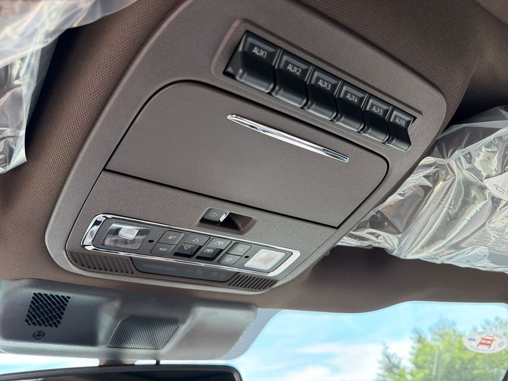New 2026 White Ford King Ranch image 35