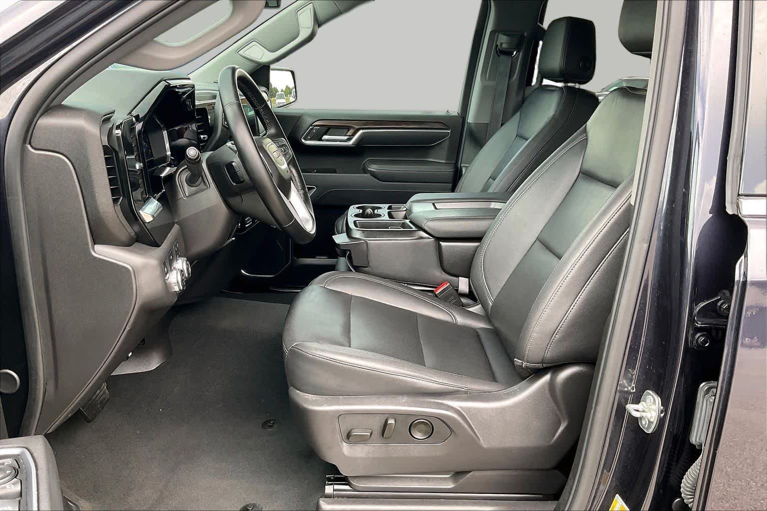 Used 2025 Titanium Rush Metallic GMC SLT image 8