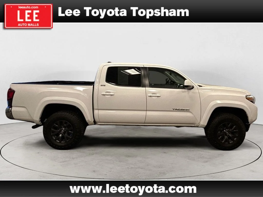 Used 2022 White Toyota SR5 image 6