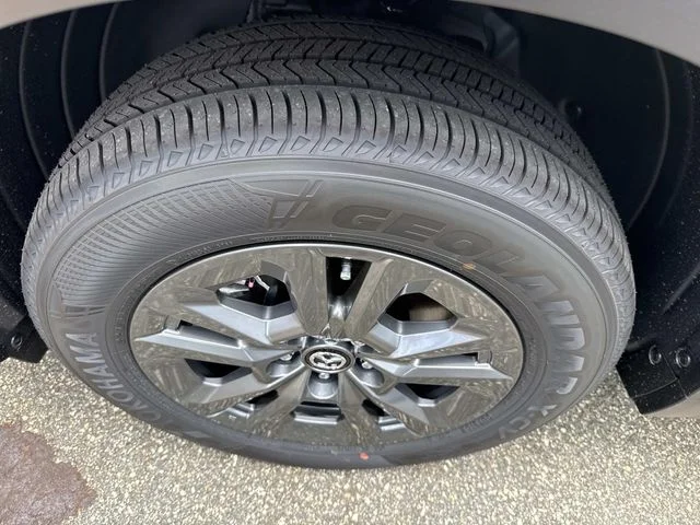 New 2026 Rhodium White Metallic Mazda 2.5 S AWD image 11
