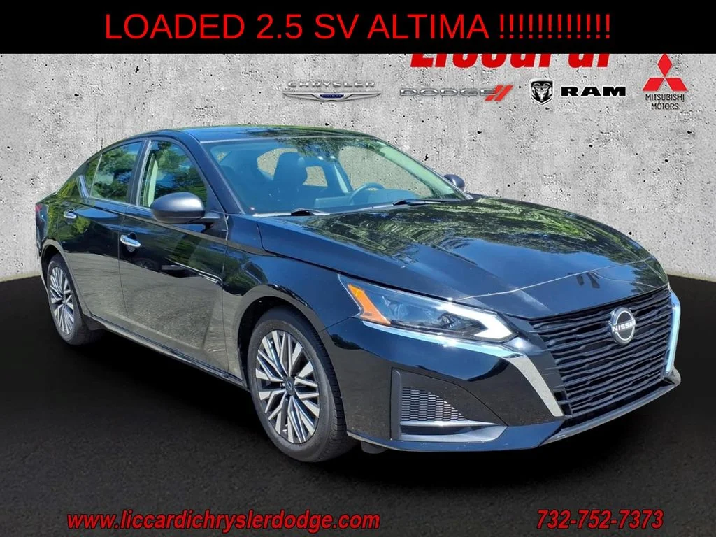 2024 Nissan Altima SV