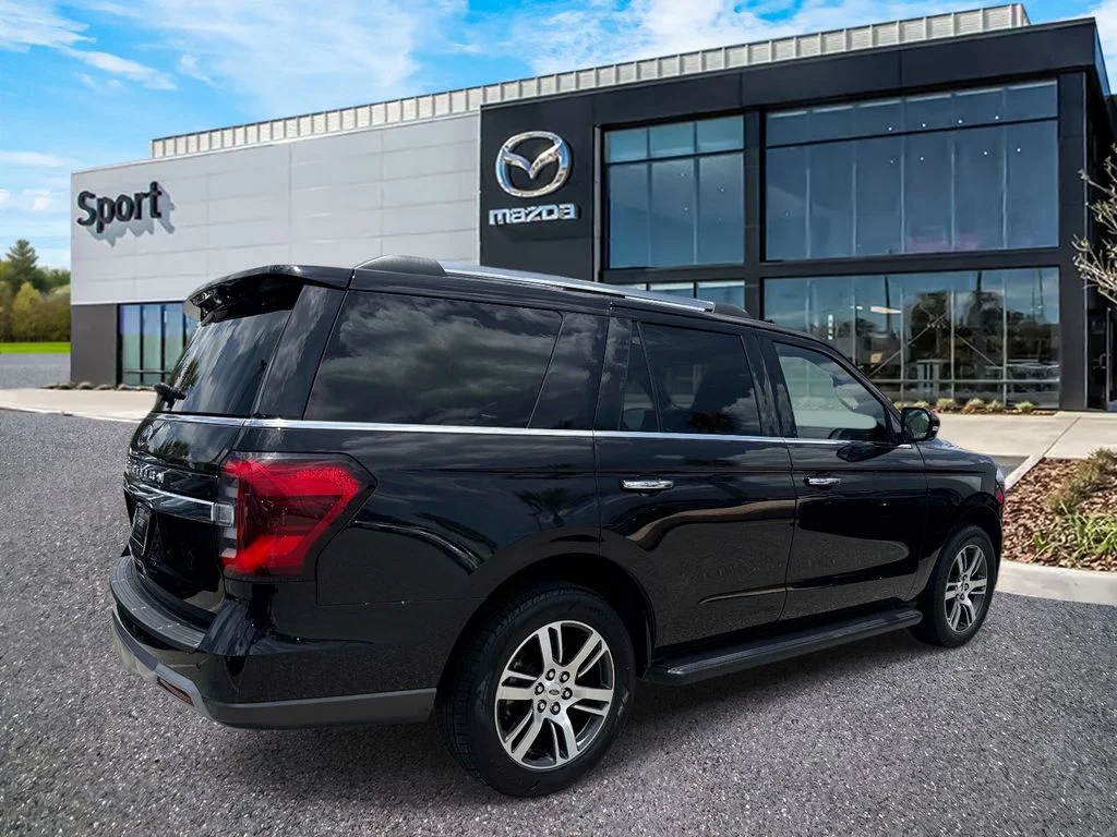 Used 2024 Black Ford Limited image 3