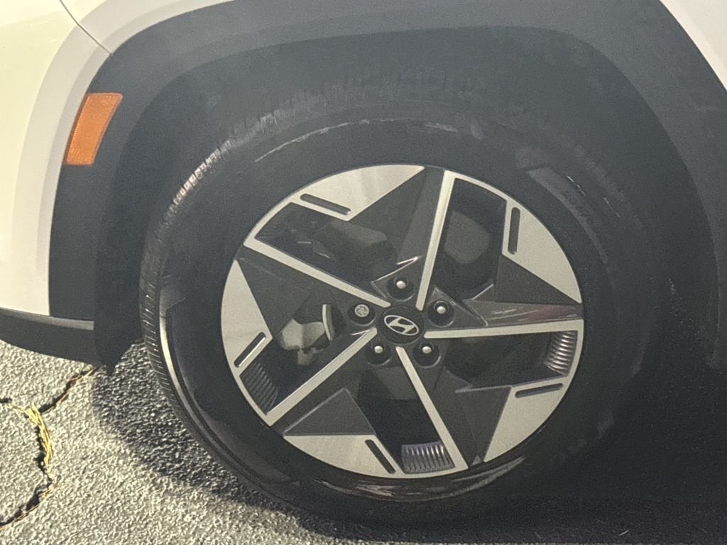 2025 Hyundai Tucson SEL - Photo 11