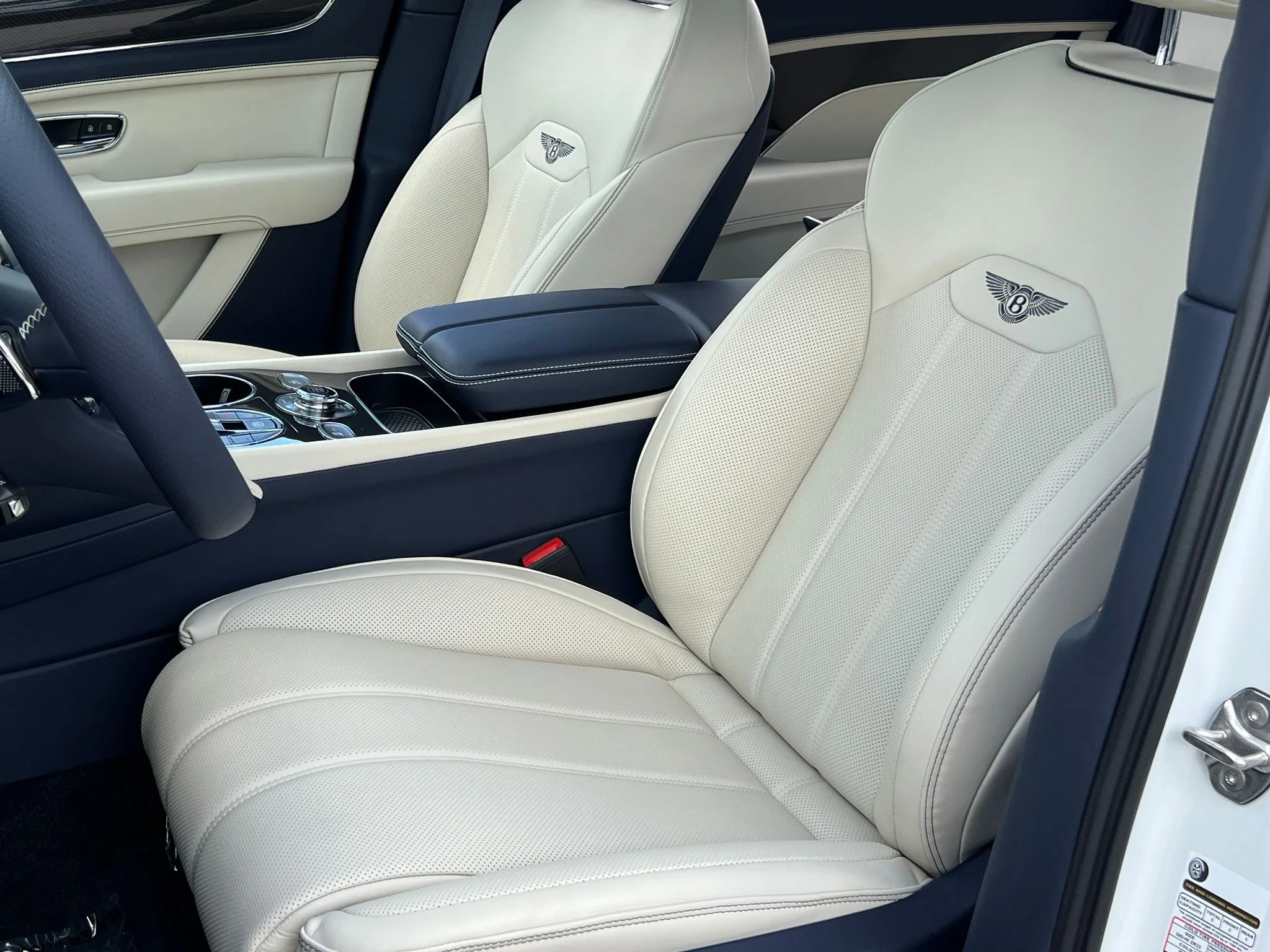 New 2026 White Bentley  image 17